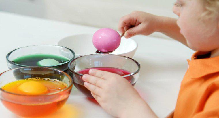 Jak uzyskać Easter Egg Dye Off Skin?