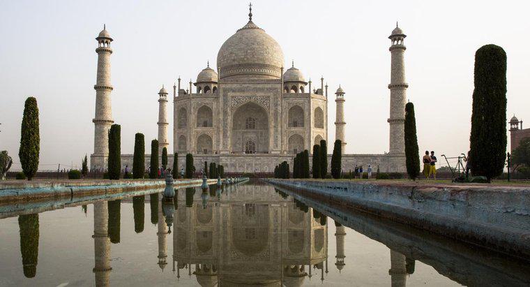 Dlaczego Shah Jahan zbudował Taj Mahal?