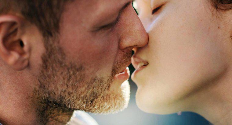 Czy ustny drozd może być rozprzestrzeniony przez całowanie?