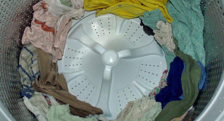 Jak czyścić wnętrze pralki?