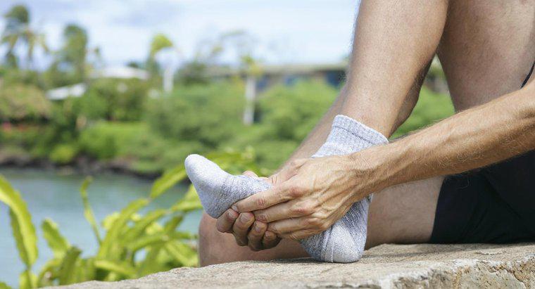 Co powoduje skurcze w palcach i stopach?