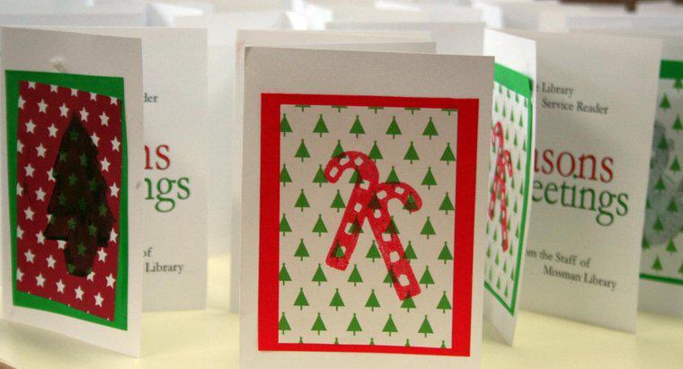Jakie są dobre rzeczy do napisania w świątecznej kartce?