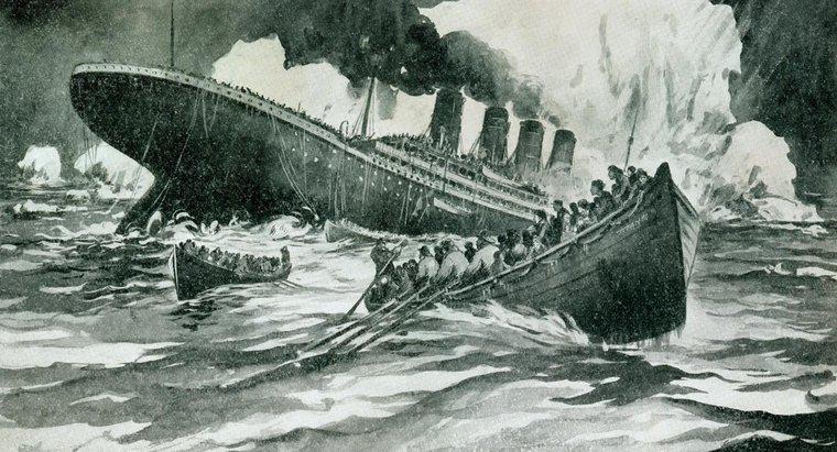Jak wielu ludzi było na Titanicu, kiedy to zaszło?