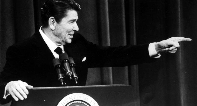 Dlaczego Ronald Reagan był nazywany "Wielkim komunikatorem"?