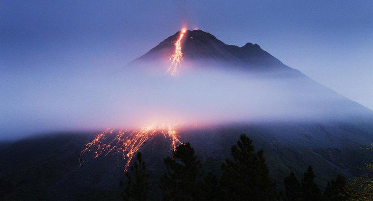 Kiedy znaleziono pierwszy wulkan?
