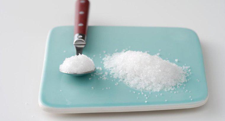 Jak zmiękczyć biały cukier, który się mocno skończył?