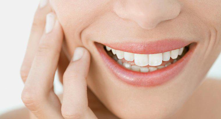 Jak naprawić odkamienianie zębów?