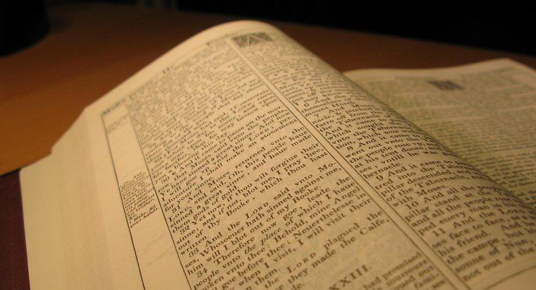Jakie są dziesięć przykazań w Biblii KJV?