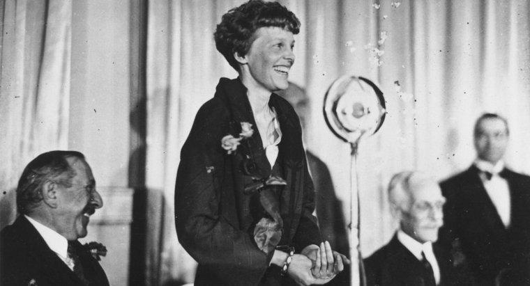 Czy Amelia Earhart miała jakichś braci lub siostry?