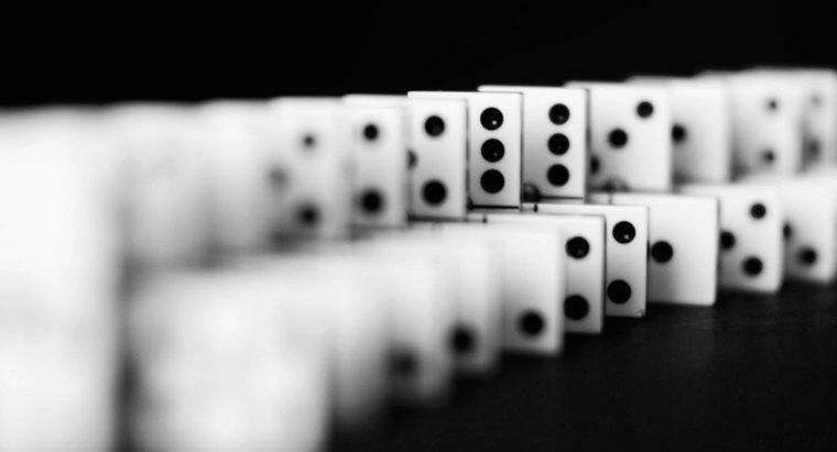 Ile punktów znajduje się w standardowym zestawie Domino?