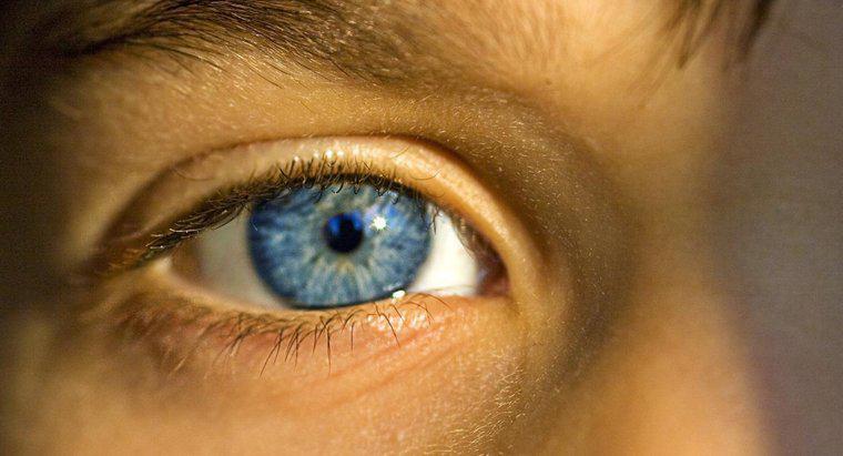 Co oznacza falista wizja w kąciku oka?