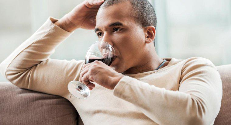 Jakie są różne rodzaje czerwonego wina?