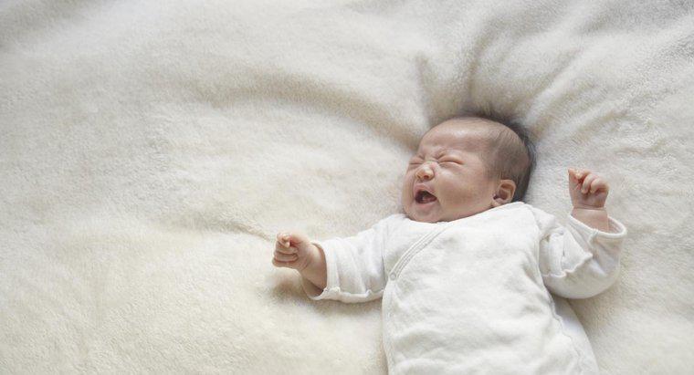 Dlaczego płaczą dzieci podczas snu?