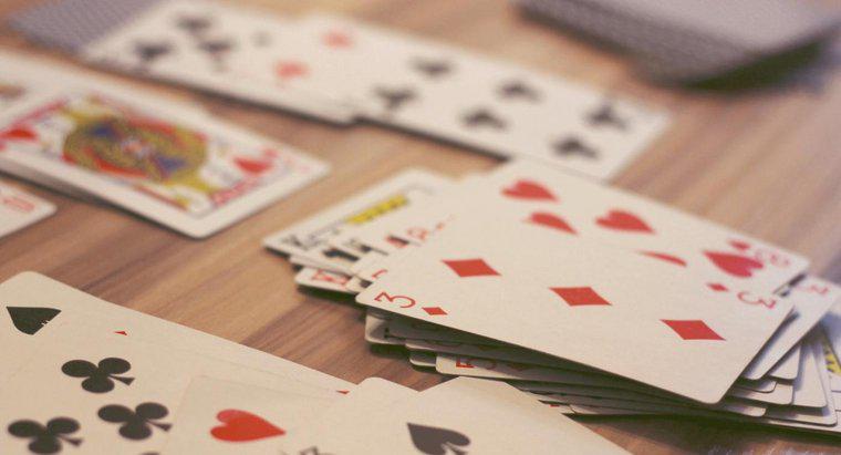 Jakie są zasady gry w karty Szóstego Rummy?