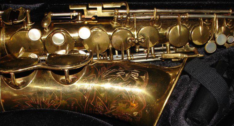 Ile kluczy ma saksofon?