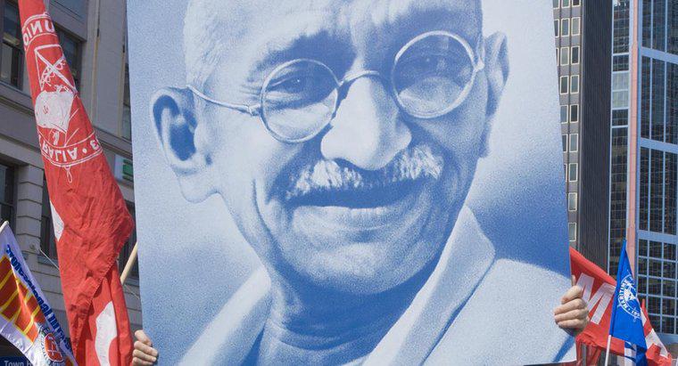 Jakie cechy sprawiły, że Gandhi był dobrym przywódcą?