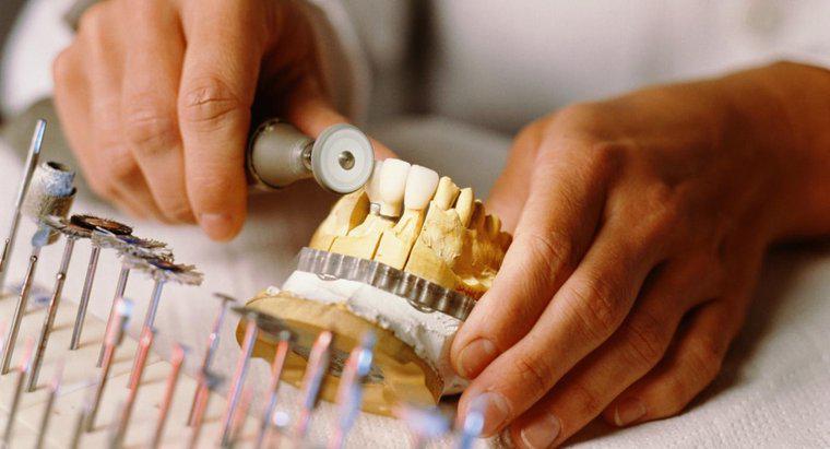 Jakie są częściowe protezy zębów przednich?
