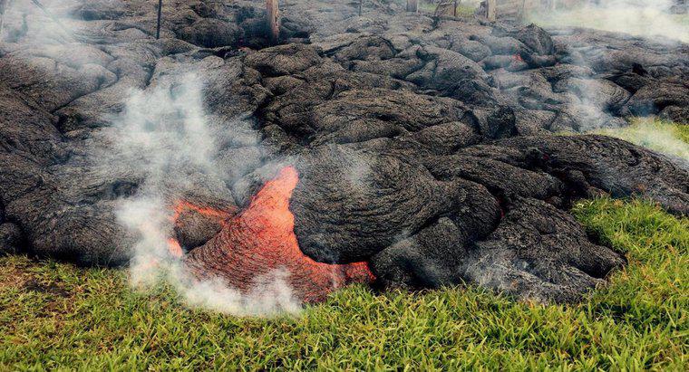Jakie są pozytywne i negatywne skutki działania wulkanów?
