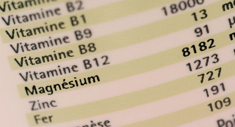 Jakie są objawy niedoboru witaminy B12?