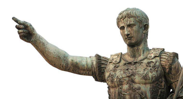Jakie były pewne osiągnięcia Cezara Augusta?