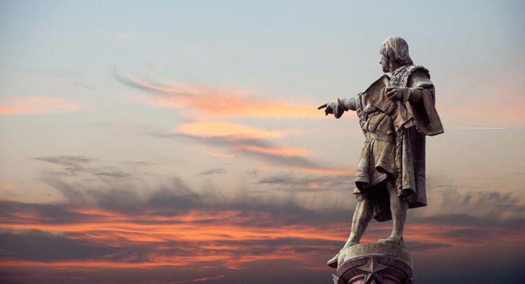 W jakim kraju próbował dotrzeć Krzysztof Kolumb?