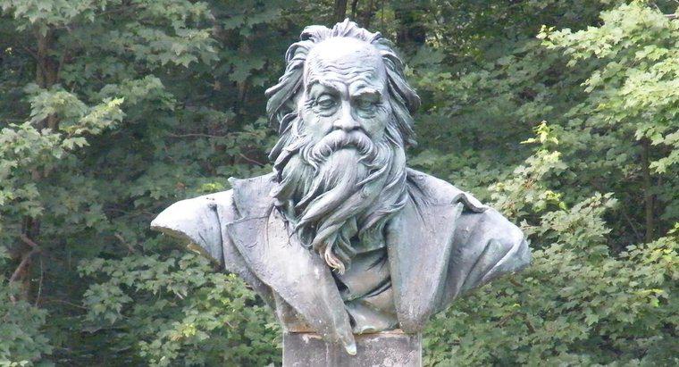 Dlaczego Walt Whitman używa Free Verse?