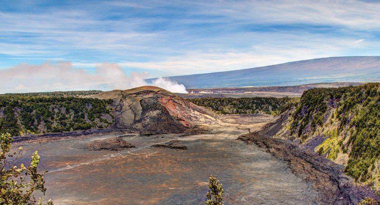 Jakie są fakty na temat wulkanów na Hawajach?