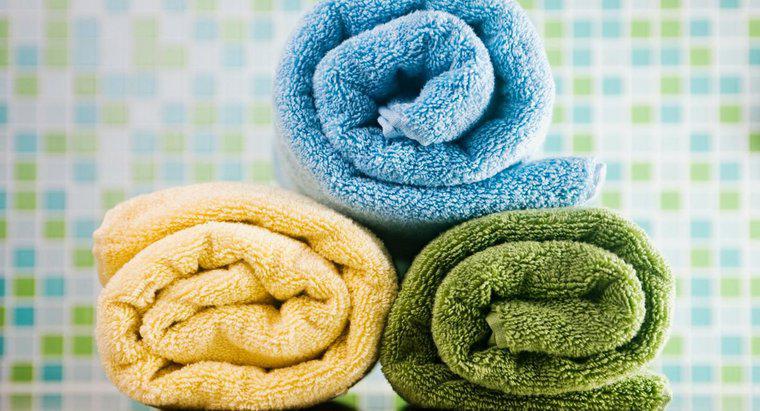 Jak usunąć nieprzyjemny zapach z moich ręczników kąpielowych?