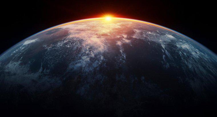 Jaka planeta jest "trzecią skałą od słońca"?