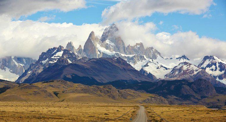 Jak powstały góry Andów?