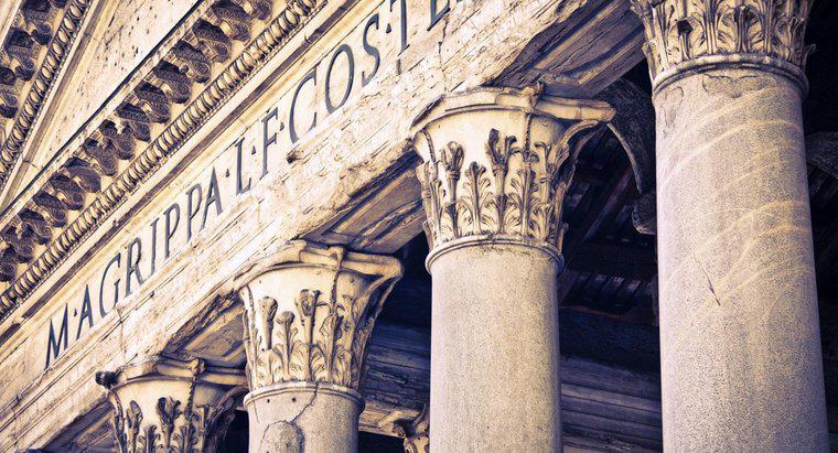 Jakie są cechy architektury rzymskiej?