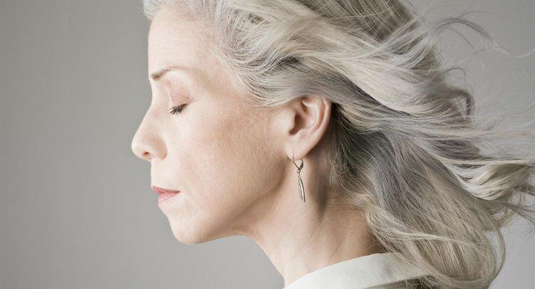 Jak zapobiegacie siwym włosom?