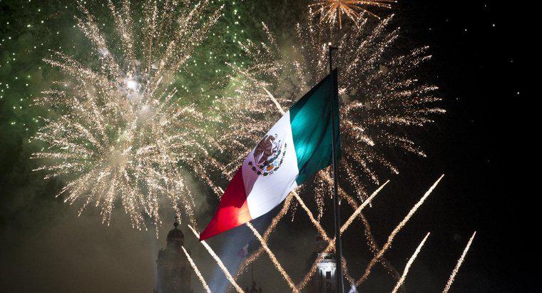 Która grupa poprowadziła poszukiwania meksykańskiej niepodległości?