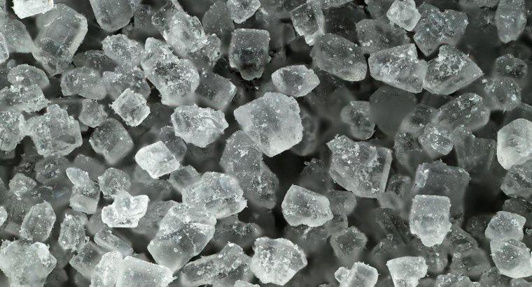 Jaka jest różnica między kryształami soli i cukru?