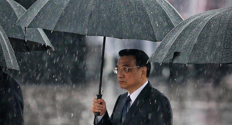 Kim jest obecny premier Chin?