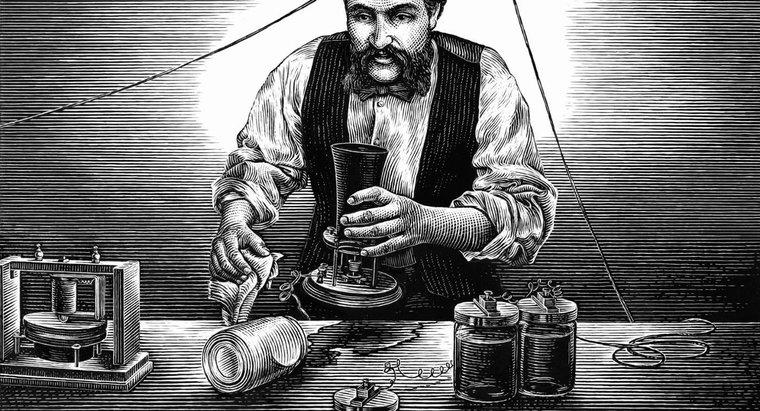 Co zrobił Alexander Graham Bell Invent?