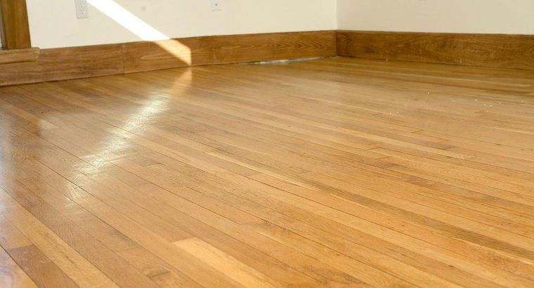 Jak często powinieneś woskować swoją drewnianą podłogę?