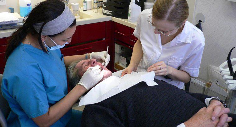 Jakie są objawy zakażonego zęba mądrości?