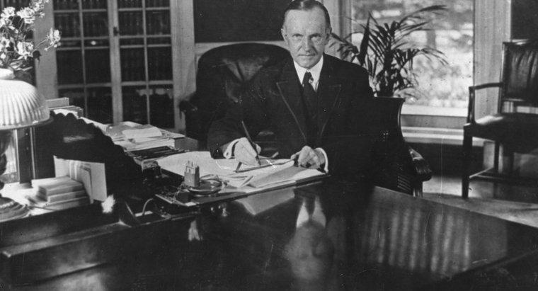 Jak Prezydent Coolidge przywrócił zaufanie publiczne?