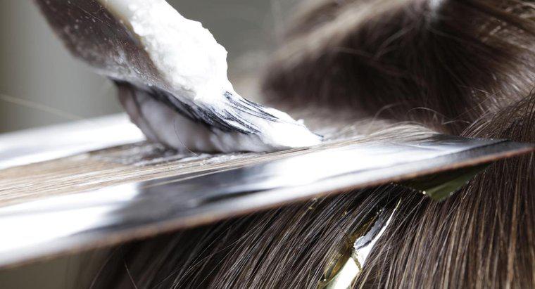 Jakie jest najlepsze leczenie alergii przed użyciem farbowania włosów?