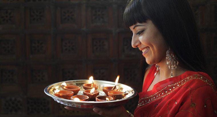 Jakie są niektóre życzenia Diwali?