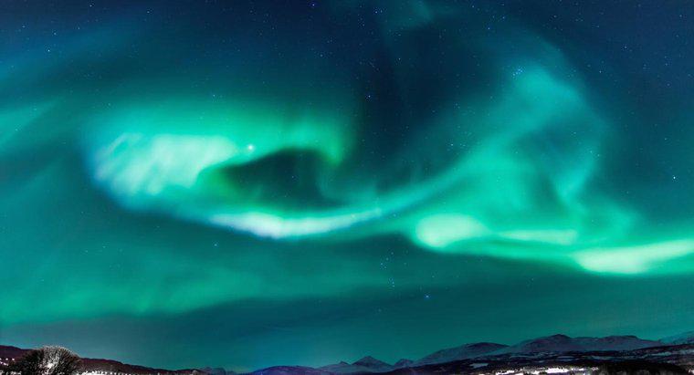 Jakie są fakty na temat Aurora Borealis?