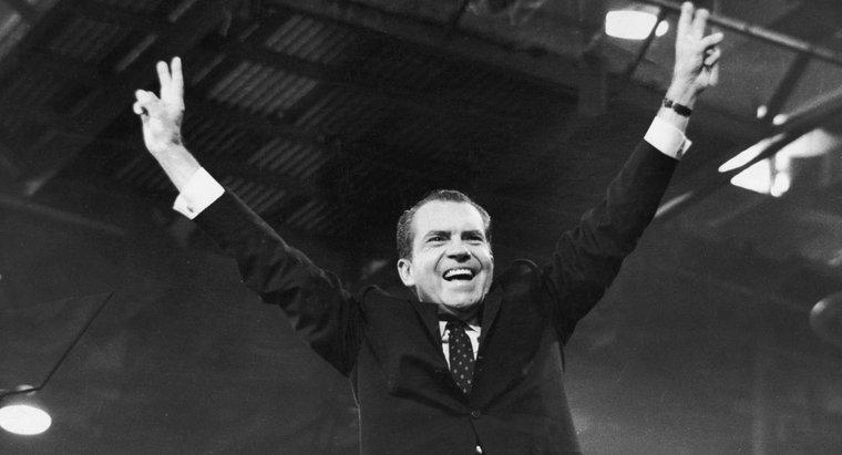 Dlaczego Richard Nixon został nazwany "Tricky Dick"?