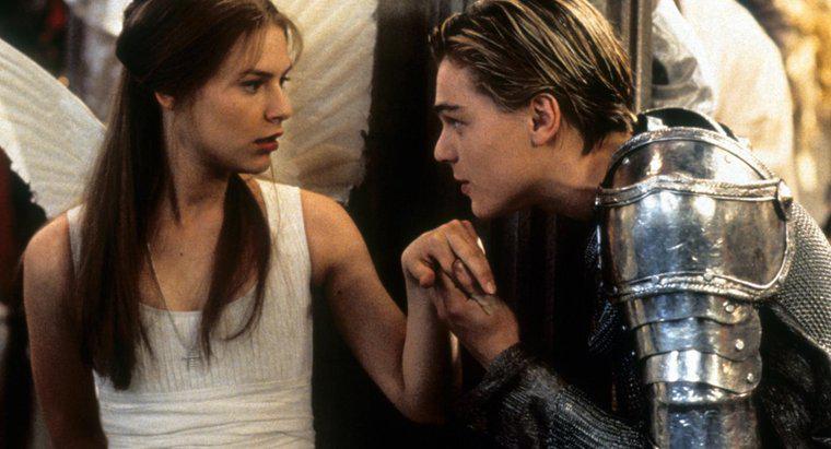 Jaki jest przykład hiperboli w "Romeo i Julii"?