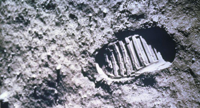 Ile razy astronauci byli na Księżycu?