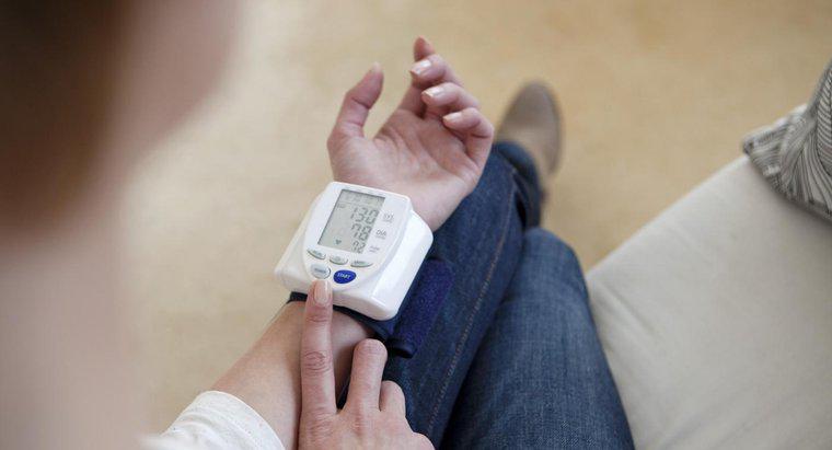 Jak możesz sprawdzić ciśnienie krwi w domu?