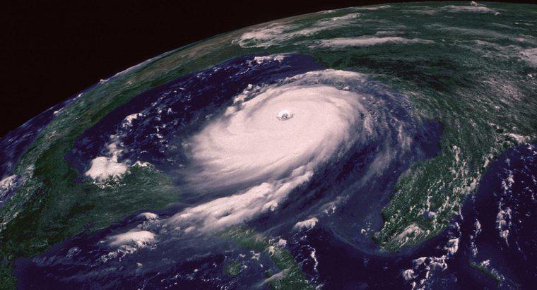 Jaką drogę przejął huragan Katrina?