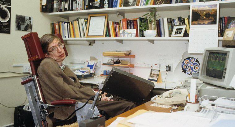 Co zrobił Stephen Hawking Invent lub Discover?