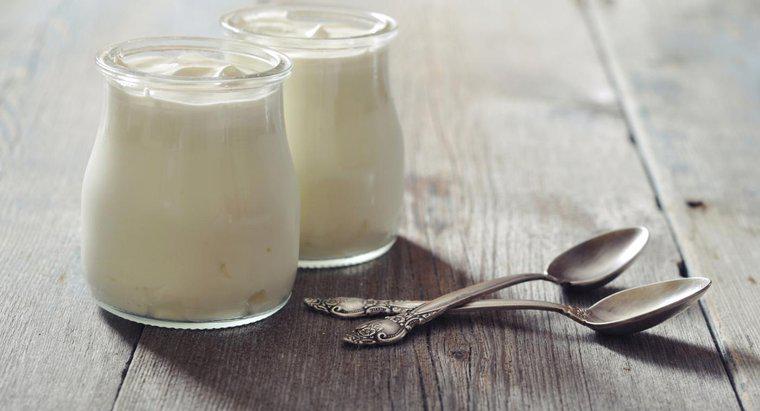 Jakie są marki niskotłuszczowego, niskosłodzonego jogurtu?
