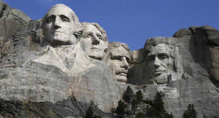 Jak duże są twarze na Mount Rushmore?